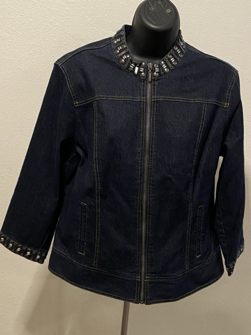 Ruby Rd. Jean Jacket Women Size 12 Large No Collar  Metallic Decorative Denim